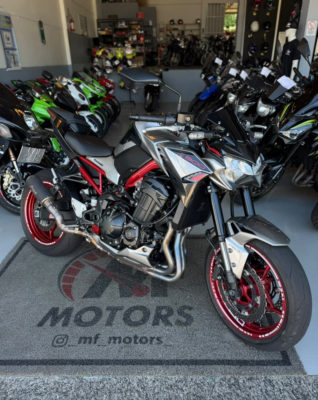 Kawasaki Z900 2023 seminova à venda em Casca - RS
