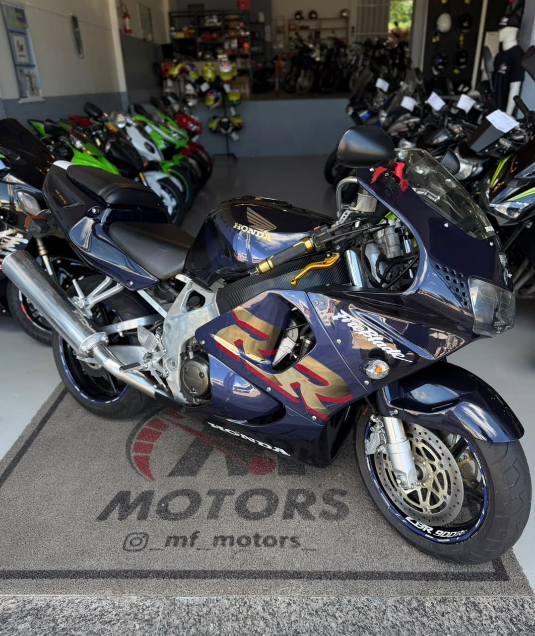 Honda CBR 900RR Fireblade 1999 seminova à venda em Casca - RS